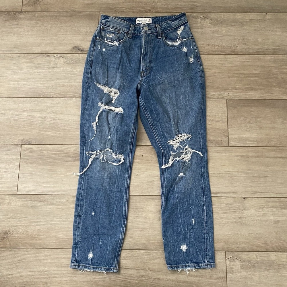 Abercrombie‎ & Fitch Curve Love High Rise Mom Jean Distressed Size 26 / 2